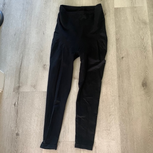 SPANX Assets High Waisted‎ Black Leggings Size 1X - Picture 2 of 7